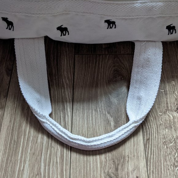 COPY - EUC Youth - abercrombie Canvas Duffel Bag - Picture 6 of 12